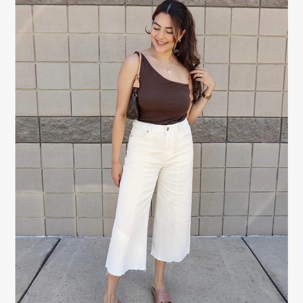 Amazon Grapent Women's Cropped White Jeans